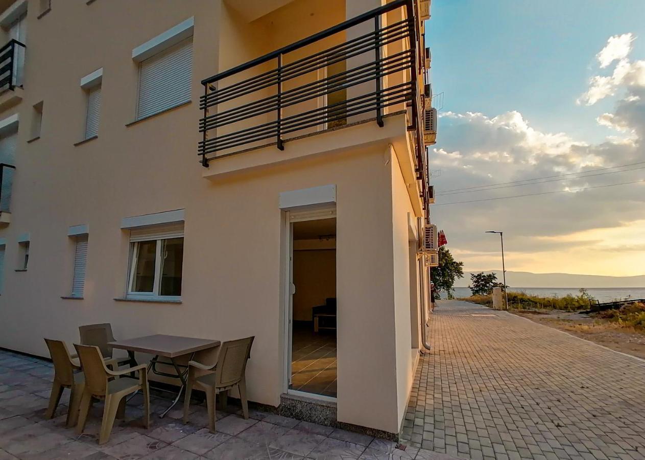 אוהריד Apartments St.Martinia מראה חיצוני תמונה
