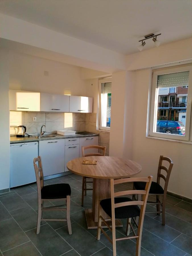 אוהריד Apartments St.Martinia מראה חיצוני תמונה